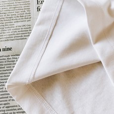 Gucci 古驰 2026SS春夏新品经典GG浮雕标识基础短袖👕高支长绒棉软糯亲肤,立体同色GG浮雕标识 Gucci 古驰 2026SS春夏新品经典GG浮雕标识基础短袖👕高支长绒棉软糯亲肤,立体同色GG浮雕标识