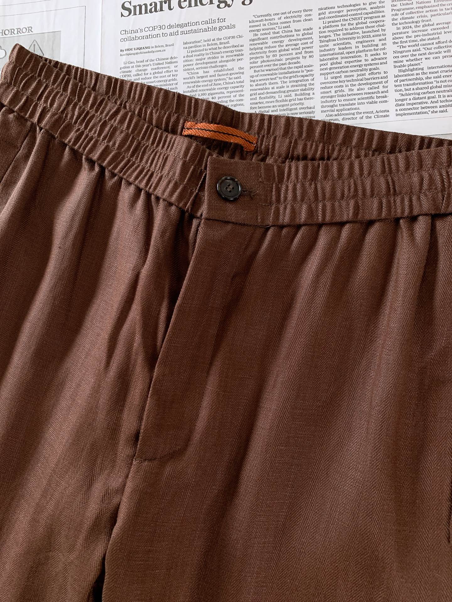 Ermenegildo Zegna 杰尼亚 2026SS春夏新品 亚麻天丝混纺休闲直筒休闲裤👖采用品牌专