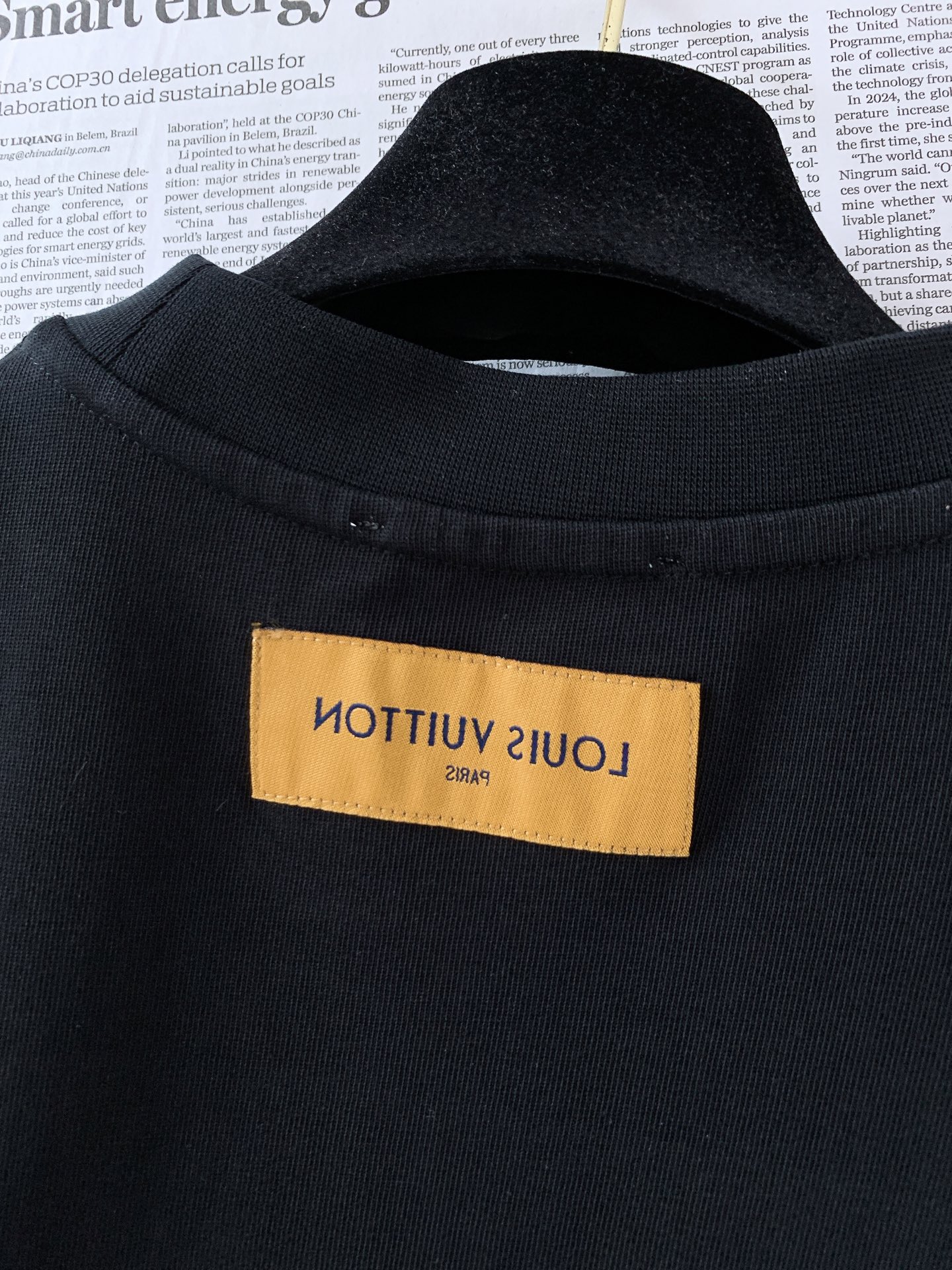LouisVuitton 路易威登 2026SS春夏新品 彩色涂鸦艺术短袖T恤👕艺术感满满轻奢单品。选用
