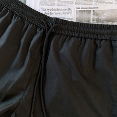 Ermenegildo Zegna 杰尼亚 2026SS春夏新品 轻奢速干短裤🩳男士夏日高端必备五分裤。 Ermenegildo Zegna 杰尼亚 2026SS春夏新品 轻奢速干短裤🩳男士夏日高端必备五分裤。