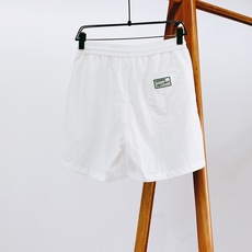 LACOSTE 速干休闲短裤🩳夏日必备五分裤。甄选轻薄尼龙速干面料,内里带网眼透气内衬,上身冰凉舒爽,出 LACOSTE 速干休闲短裤🩳夏日必备五分裤。甄选轻薄尼龙速干面料,内里带网眼透气内衬,上身冰凉舒爽,出