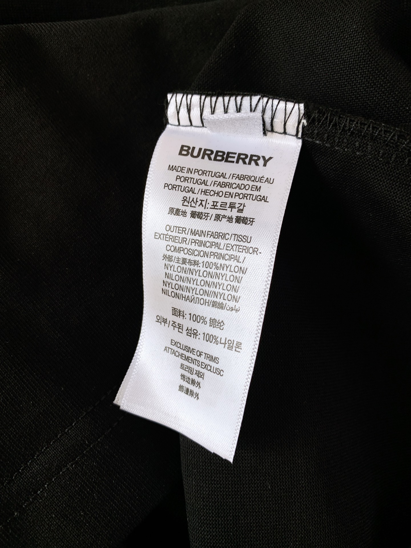 Burberry 巴宝莉 2026SS春夏新品 英伦风字母标识短袖T恤👕甄选冰感锦纶面料，上身顺滑凉爽，