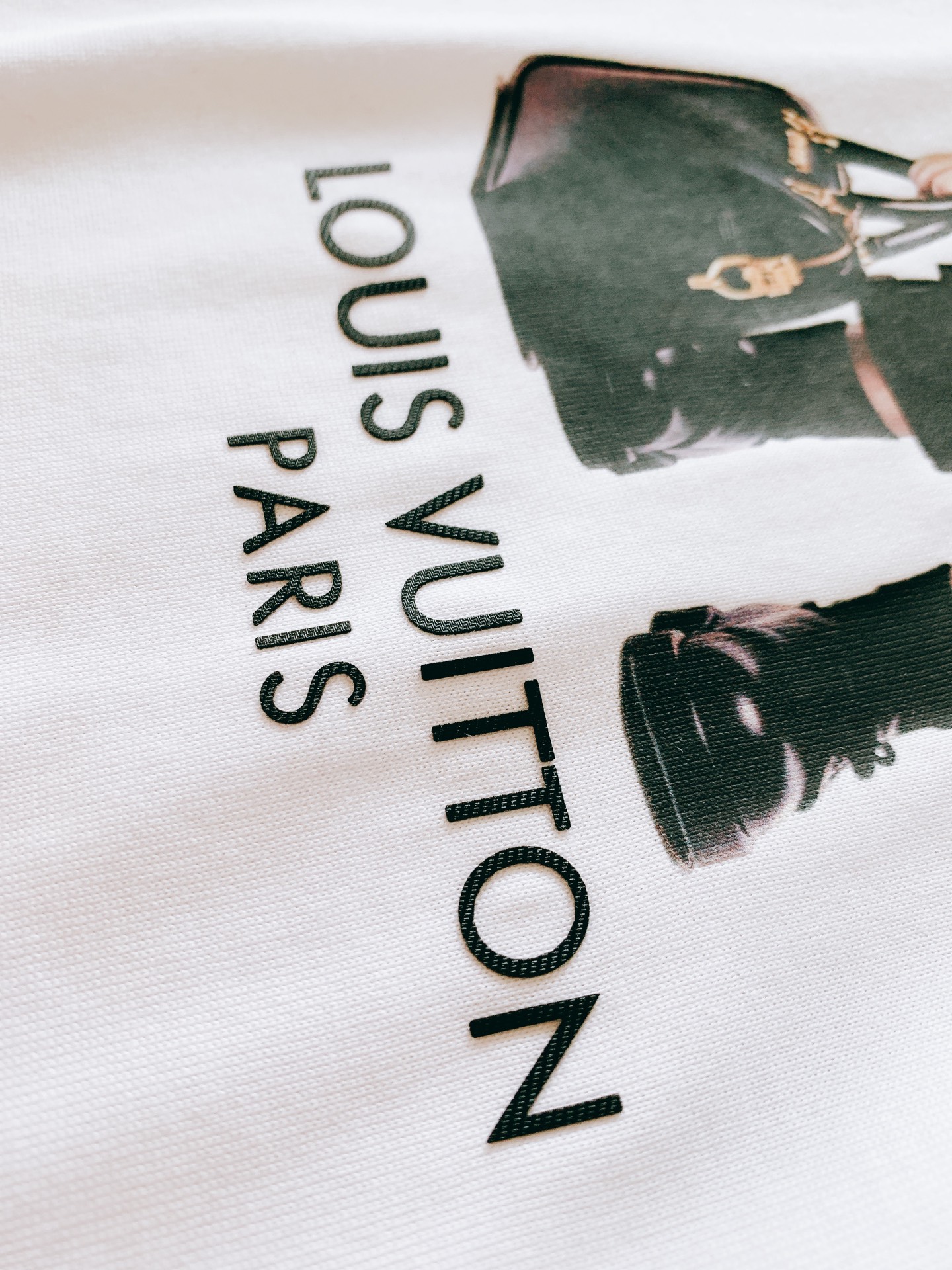 LouisVuitton 路易威登 2026SS春夏新品 联名Labubu兔子娃娃短袖T恤，甄选高支精梳