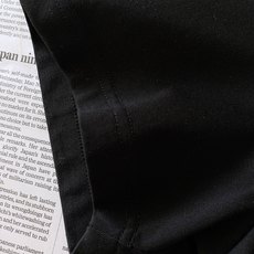 Versace 范思哲 2026SS春夏新品美杜莎亮片短袖T恤,甄选高支丝光棉面料,顺滑垂坠,透气亲肤, Versace 范思哲 2026SS春夏新品美杜莎亮片短袖T恤,甄选高支丝光棉面料,顺滑垂坠,透气亲肤,