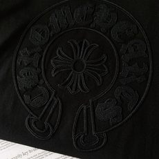 Chrome Hearts 克罗心 2026SS春夏新品 暗纹刺绣无袖背心🎽甄选高支精梳纯棉面料,软糯亲 Chrome Hearts 克罗心 2026SS春夏新品 暗纹刺绣无袖背心🎽甄选高支精梳纯棉面料,软糯亲