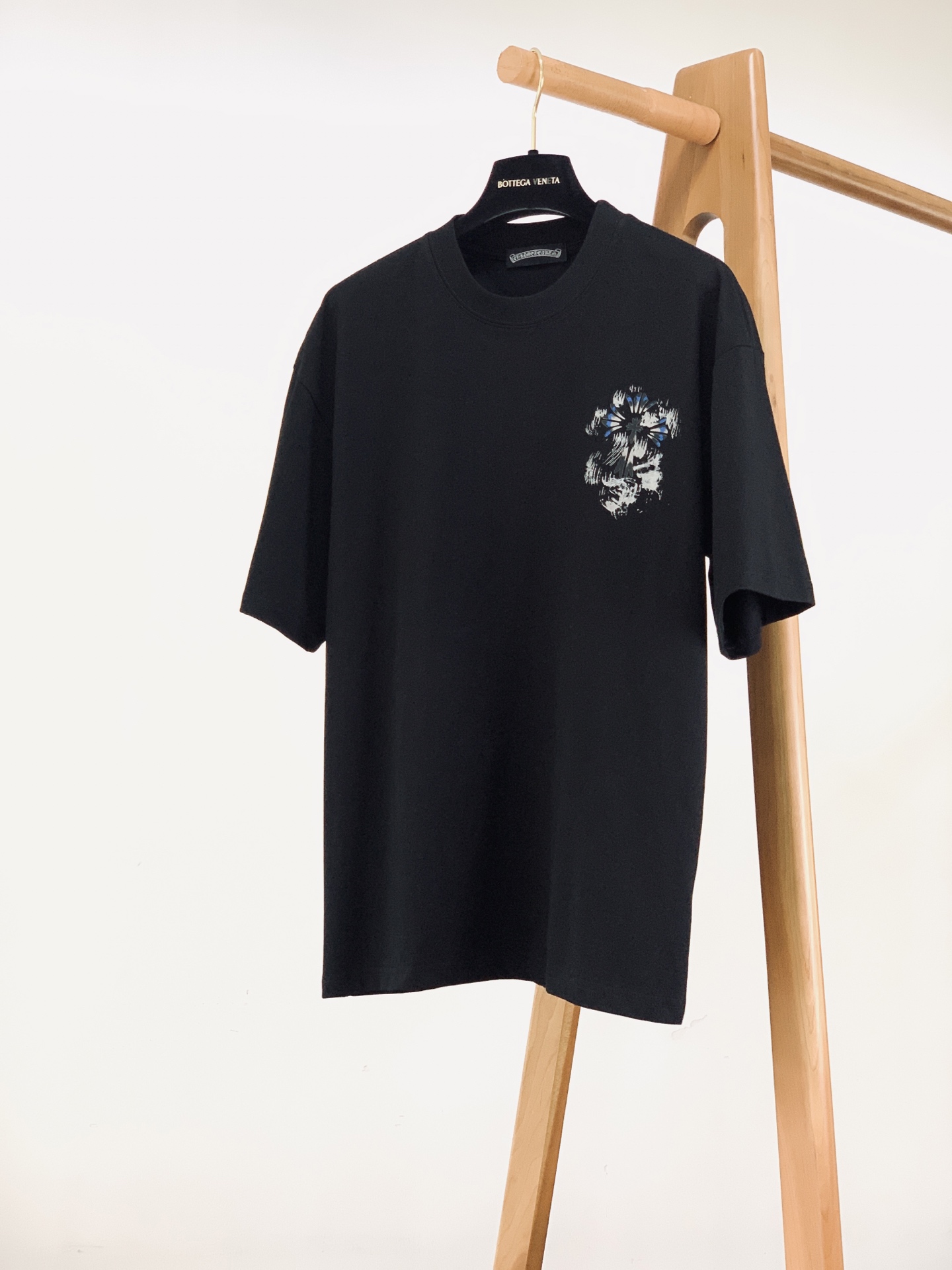Chrome Hearts 克罗心 2026SS春夏新品  水墨蓝十字短袖T恤👕重磅厚实纯棉面料，触感扎实透气，上身挺括