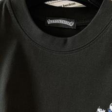 Chrome Hearts 克罗心 2026SS春夏新品 水墨蓝十字短袖T恤👕重磅厚实纯棉面料,触感扎实透气,上身挺括 Chrome Hearts 克罗心 2026SS春夏新品 水墨蓝十字短袖T恤👕重磅厚实纯棉面料,触感扎实透气,上身挺括