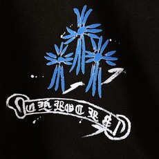 Chrome Hearts 克罗心 2026SS春夏新品 蓝十字架印花短袖👕甄选高克重纯棉面料打造,触感柔软扎实,上身 Chrome Hearts 克罗心 2026SS春夏新品 蓝十字架印花短袖👕甄选高克重纯棉面料打造,触感柔软扎实,上身