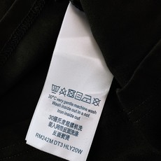 LouisVuitton 路易威登 2026SS春夏新品 涂鸦印花短袖T恤👕甄选高支厚实棉质面料打造,触感柔软细腻,上身 LouisVuitton 路易威登 2026SS春夏新品 涂鸦印花短袖T恤👕甄选高支厚实棉质面料打造,触感柔软细腻,上身