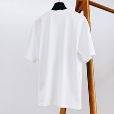 Dior Homme 迪奥·桀傲 2026SS春夏新品 星空星球印花短袖T恤,甄选高支棉质平纹针织面料打造,触感柔软细 Dior Homme 迪奥·桀傲 2026SS春夏新品 星空星球印花短袖T恤,甄选高支棉质平纹针织面料打造,触感柔软细