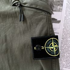 Stone Island 石头岛 2026SS春夏新品 工装束脚休闲裤👖甄选高支水洗混纺面料,触感柔软干爽,自带细腻水 Stone Island 石头岛 2026SS春夏新品 工装束脚休闲裤👖甄选高支水洗混纺面料,触感柔软干爽,自带细腻水