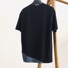 Prada 普拉达 2026SS春夏新品 拼接三角标短袖T恤👕甄选高支细腻针织面料,触感软糯透气,上身垂坠感出众,日常 Prada 普拉达 2026SS春夏新品 拼接三角标短袖T恤👕甄选高支细腻针织面料,触感软糯透气,上身垂坠感出众,日常