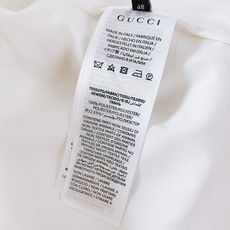 Gucci 古驰 2026FW早秋新品 连帽拉链夹克,甄选挺括耐穿的棉质帆布面料打造,面料触感干爽有型,自带良好抗皱属 Gucci 古驰 2026FW早秋新品 连帽拉链夹克,甄选挺括耐穿的棉质帆布面料打造,面料触感干爽有型,自带良好抗皱属