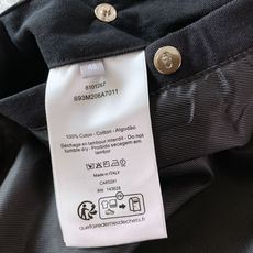 Dior Homme 迪奥·桀傲 2026FW早秋新品 新款立领夹克,高级极简剪裁塑造利落大气轮廓,甄选扎实棉质斜纹面 Dior Homme 迪奥·桀傲 2026FW早秋新品 新款立领夹克,高级极简剪裁塑造利落大气轮廓,甄选扎实棉质斜纹面