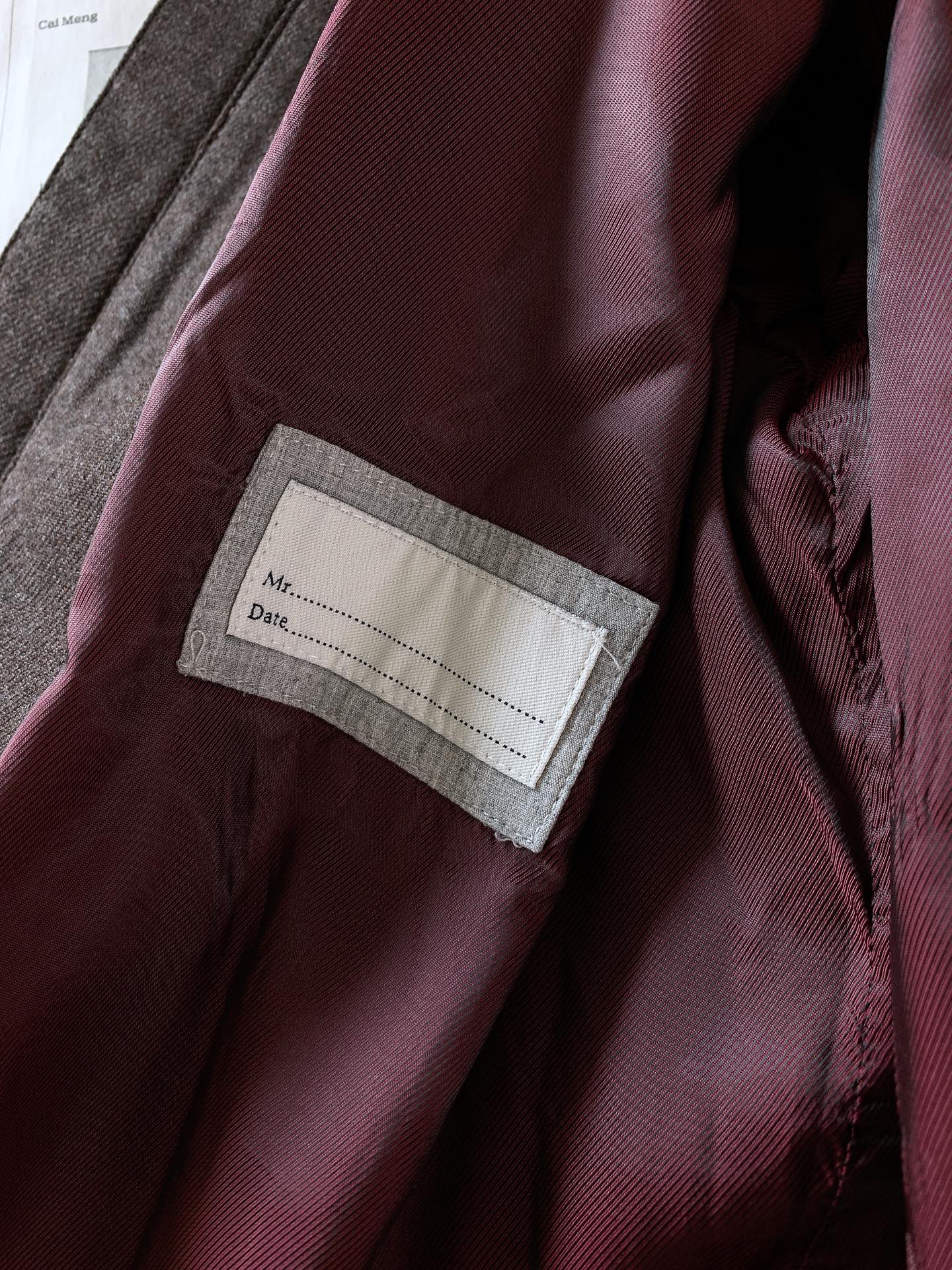 Brunello Cucinelli 布鲁奈罗.库奇内利 2026FW早秋新品 羊毛混纺立领短款夹克，甄选细腻羊毛混纺面