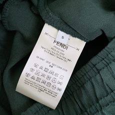 Fendi 芬迪 2026SS春夏新品 休闲运动短裤🩳甄选细腻亲肤棉质面料,触感柔软透气,久穿不闷汗,拥有良好垂感,日常 Fendi 芬迪 2026SS春夏新品 休闲运动短裤🩳甄选细腻亲肤棉质面料,触感柔软透气,久穿不闷汗,拥有良好垂感,日常