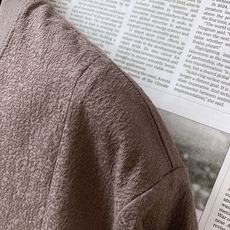 LouisVuitton 路易威登 2026SS春夏新品 肌理短袖T恤👕甄选定制泡泡肌理面料,自带细腻立体纹理,触感柔 LouisVuitton 路易威登 2026SS春夏新品 肌理短袖T恤👕甄选定制泡泡肌理面料,自带细腻立体纹理,触感柔