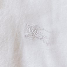 Burberry 巴宝莉 2026FW早秋新品 经典战马刺绣长袖牛津衬衫👔白/浅蓝双色可选,男生穿搭刚需单品。甄选高品质 Burberry 巴宝莉 2026FW早秋新品 经典战马刺绣长袖牛津衬衫👔白/浅蓝双色可选,男生穿搭刚需单品。甄选高品质