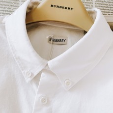 Burberry 巴宝莉 2026FW早秋新品 经典战马刺绣长袖牛津衬衫👔白/浅蓝双色可选,男生穿搭刚需单品。甄选高品质 Burberry 巴宝莉 2026FW早秋新品 经典战马刺绣长袖牛津衬衫👔白/浅蓝双色可选,男生穿搭刚需单品。甄选高品质