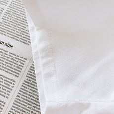 LouisVuitton 路易威登 2026SS春夏新品 艺术四叶草彩绘短袖👕精选高克重纯棉料子,上身软糯舒适同时版型足 LouisVuitton 路易威登 2026SS春夏新品 艺术四叶草彩绘短袖👕精选高克重纯棉料子,上身软糯舒适同时版型足