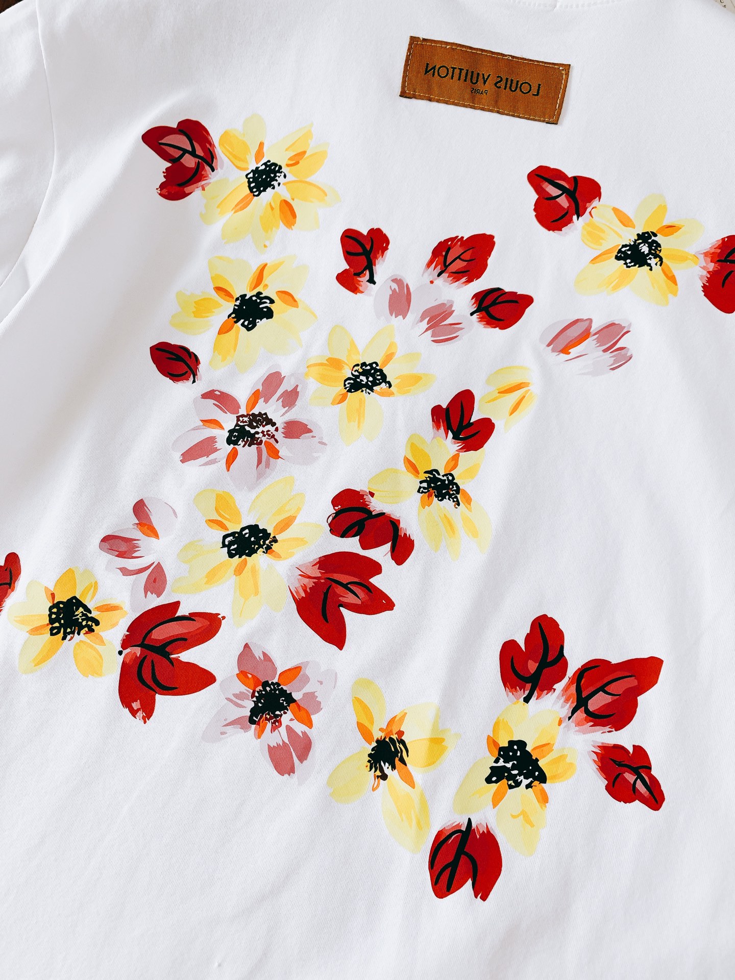 LouisVuitton 路易威登 2026SS春夏新品  × NIGO联名花卉短袖T恤👕重磅精梳纯棉料子，上身软糯透气
