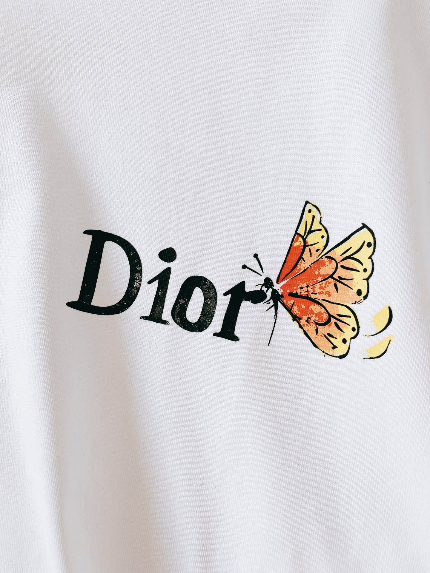 Dior Homme 迪奥·桀傲 2026SS春夏新品 蝴蝶铃兰印花短袖T恤👕 甄选高品质精梳棉面料，上身软糯透气，一年