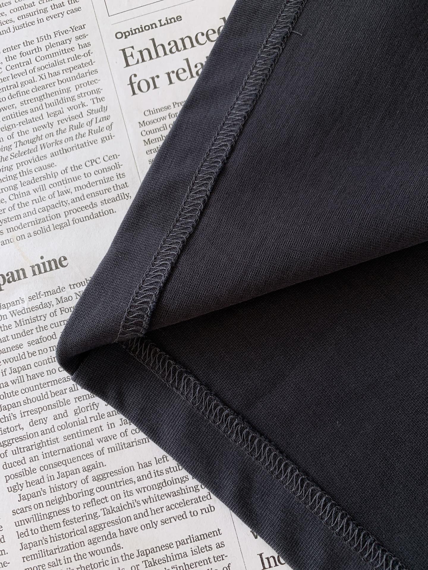 ARCTERYX 始祖鸟 2026SS春夏新品 刺绣标识短袖T恤👕甄选高品质重磅棉质面料，触感柔软透气，上身垂感十足，夏