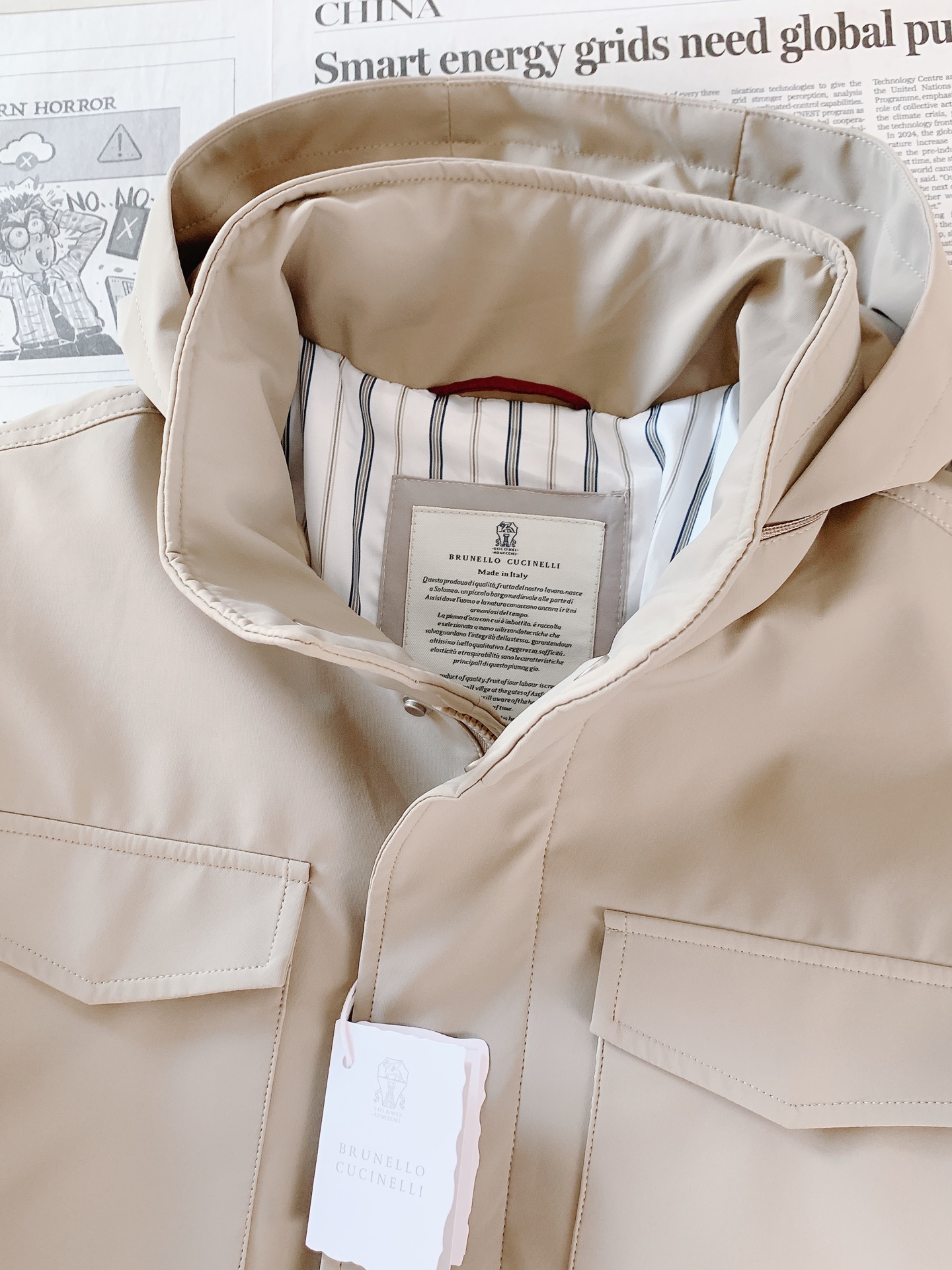 Brunello Cucinelli 布鲁奈罗.库奇内利 2026FW早秋新品 连帽工装夹棉夹克|老钱风天花板✨ BC标 Brunello Cucinelli 布鲁奈罗.库奇内利 2026FW早秋新品 连帽工装夹棉夹克|老钱风天花板✨ BC标
