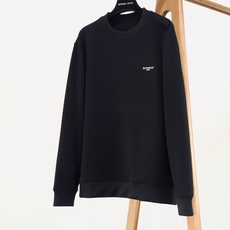 Givenchy 纪梵希 2026FW早秋新品 圆领涂鸦卫衣|低调与个性兼备 高克重毛圈面料,上身挺括有型,质感直接拉满 Givenchy 纪梵希 2026FW早秋新品 圆领涂鸦卫衣|低调与个性兼备 高克重毛圈面料,上身挺括有型,质感直接拉满