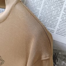 Brunello Cucinelli 布鲁奈罗.库奇内利 2026FW秋冬新品 建筑素描长袖T恤 意式轻奢的低调美学,把 Brunello Cucinelli 布鲁奈罗.库奇内利 2026FW秋冬新品 建筑素描长袖T恤 意式轻奢的低调美学,把