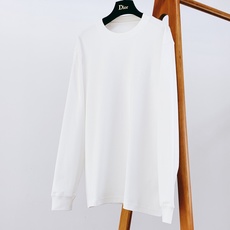 Dior Homme 迪奥·桀傲 2026FW早秋新品 经典CD刺绣长袖打底 高阶男士刚需基础款,黑白两色 高克重精梳棉 Dior Homme 迪奥·桀傲 2026FW早秋新品 经典CD刺绣长袖打底 高阶男士刚需基础款,黑白两色 高克重精梳棉