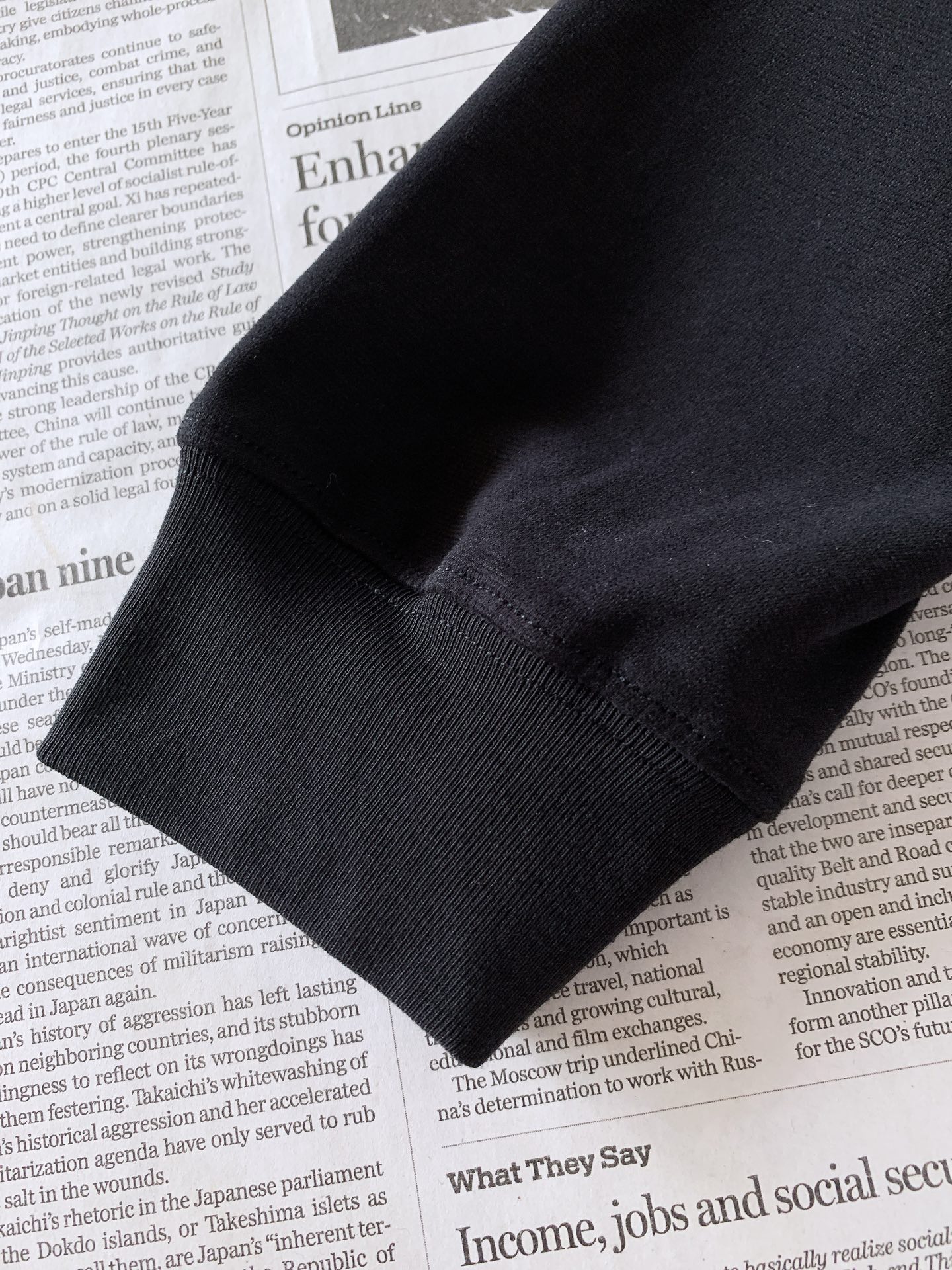 Dior Homme 迪奥·桀傲 2026FW早秋新品 经典CD刺绣长袖打底 高阶男士刚需基础款，黑白两色 高克重精梳棉