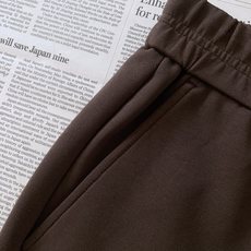 LoroPiana L.P FW早秋新品 Loro piana轻奢直筒休闲裤👖 高克重针织混纺面料,软糯垂顺,上身垂而不 LoroPiana L.P FW早秋新品 Loro piana轻奢直筒休闲裤👖 高克重针织混纺面料,软糯垂顺,上身垂而不