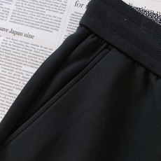 Dior Homme 迪奥·桀傲 2026FW早秋新品 经典蜜蜂🐝刺绣直筒休闲裤 高品质垂感针织面料,软糯亲肤,垂而不塌 Dior Homme 迪奥·桀傲 2026FW早秋新品 经典蜜蜂🐝刺绣直筒休闲裤 高品质垂感针织面料,软糯亲肤,垂而不塌