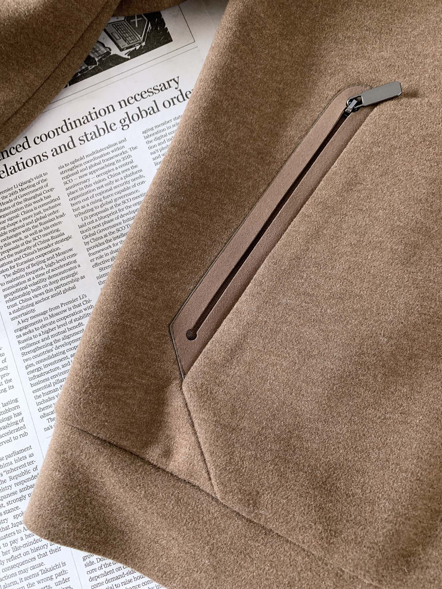 Ermenegildo Zegna 杰尼亚 2026FW早秋新品  翻领羊毛夹克外套🥼甄选高克重羊毛混纺高性能面料，触感