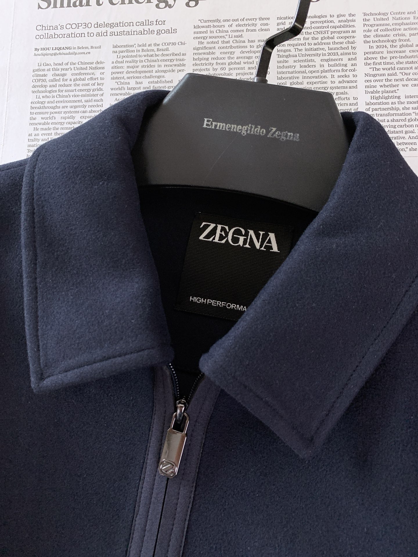 Ermenegildo Zegna 杰尼亚 2026FW早秋新品  翻领羊毛夹克外套🥼甄选高克重羊毛混纺高性能面料，触感