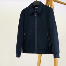Ermenegildo Zegna 杰尼亚 2026FW早秋新品 翻领羊毛夹克外套🥼甄选高克重羊毛混纺高性能面料,触感 Ermenegildo Zegna 杰尼亚 2026FW早秋新品 翻领羊毛夹克外套🥼甄选高克重羊毛混纺高性能面料,触感