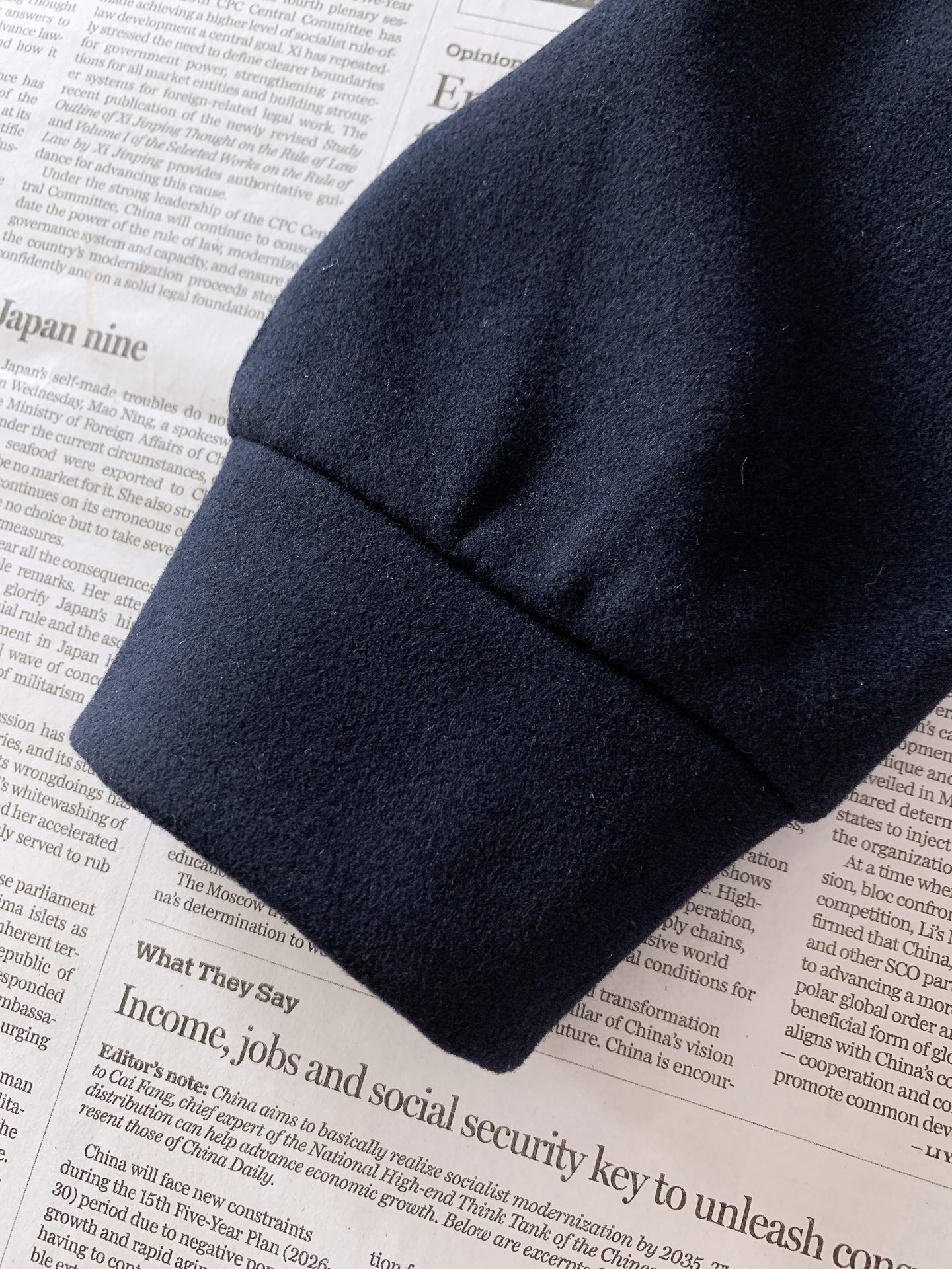 Ermenegildo Zegna 杰尼亚 2026FW早秋新品  翻领羊毛夹克外套🥼甄选高克重羊毛混纺高性能面料，触感