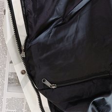 The North Face®北面 ✖️ Kaws联名冲锋衣🥼 采用品牌Dryvent功能性户外面料,高密度织物,具备防 The North Face®北面 ✖️ Kaws联名冲锋衣🥼 采用品牌Dryvent功能性户外面料,高密度织物,具备防