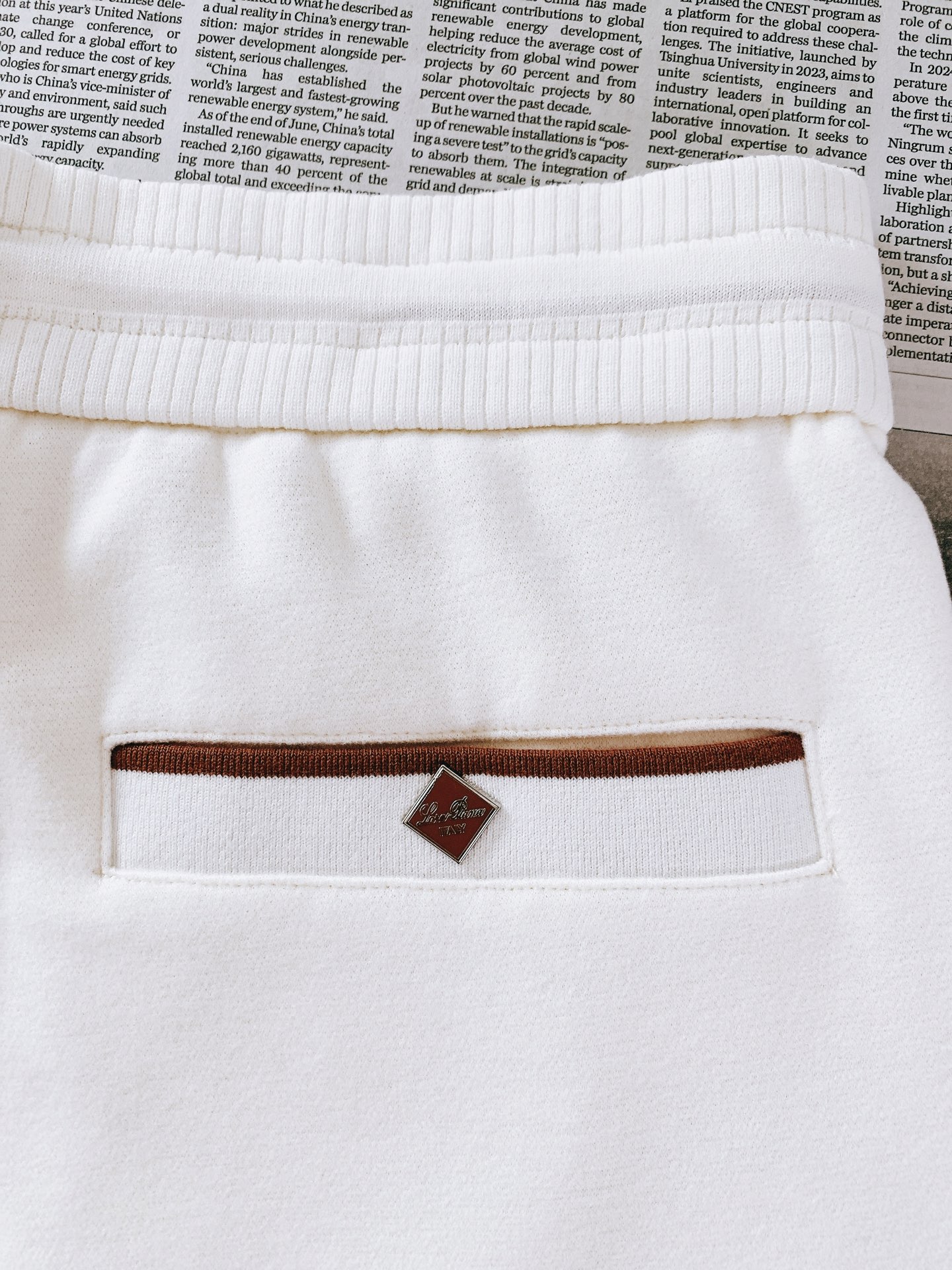 LoroPiana L.P FW早秋新品  Loro Piana高端休闲直筒裤，意式轻奢的代表之作！采用软糯高级的混纺针