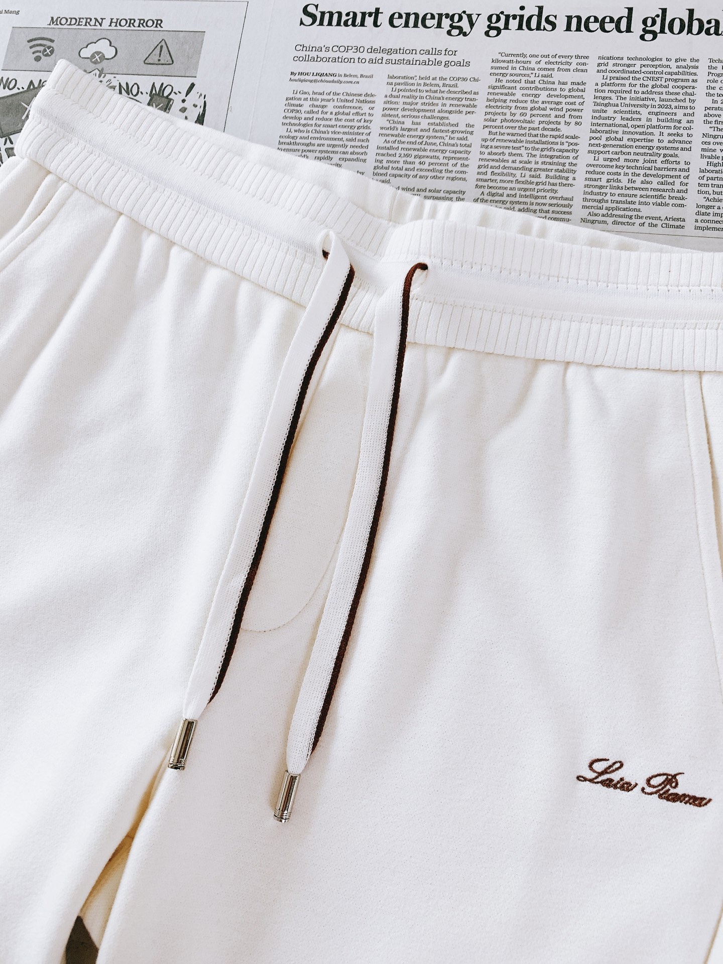 LoroPiana L.P FW早秋新品  Loro Piana高端休闲直筒裤，意式轻奢的代表之作！采用软糯高级的混纺针
