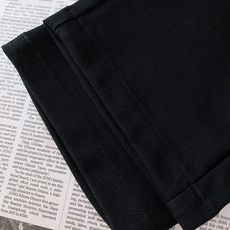 Burberry 巴宝莉 2026FW早秋新品 直筒休闲卫裤👖高克重针织面料上身软糯垂顺,兼顾舒适度与版型质感,久穿不易 Burberry 巴宝莉 2026FW早秋新品 直筒休闲卫裤👖高克重针织面料上身软糯垂顺,兼顾舒适度与版型质感,久穿不易