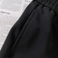 Burberry 巴宝莉 2026FW早秋新品 直筒休闲卫裤👖高克重针织面料上身软糯垂顺,兼顾舒适度与版型质感,久穿不易 Burberry 巴宝莉 2026FW早秋新品 直筒休闲卫裤👖高克重针织面料上身软糯垂顺,兼顾舒适度与版型质感,久穿不易