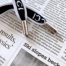 Gucci 古驰 2026FW早秋新品 轻奢刺绣休闲卫裤👖高克重针织面料软糯垂顺,上身舒适有型不易皱。松紧抽绳腰头,织带 Gucci 古驰 2026FW早秋新品 轻奢刺绣休闲卫裤👖高克重针织面料软糯垂顺,上身舒适有型不易皱。松紧抽绳腰头,织带