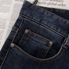 Burberry 巴宝莉 2026FW早秋新品 休闲直筒牛仔裤👖经典深蓝水洗丹宁面料,带有舒适弹力,上身挺括有型。全套品 Burberry 巴宝莉 2026FW早秋新品 休闲直筒牛仔裤👖经典深蓝水洗丹宁面料,带有舒适弹力,上身挺括有型。全套品