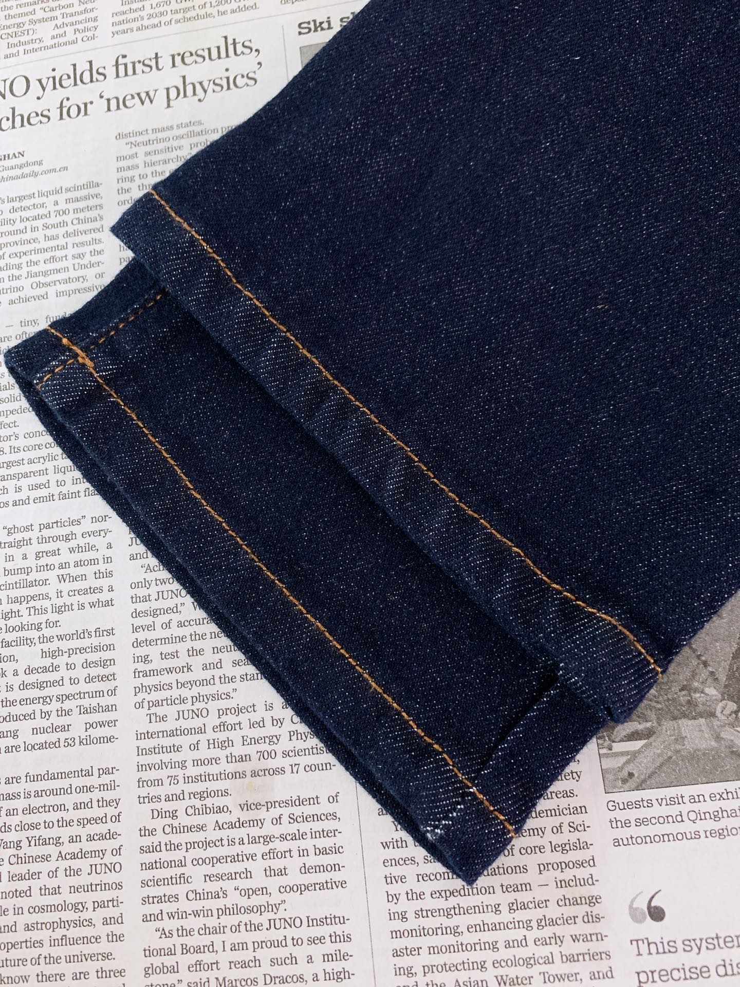 LoroPiana L.P FW早秋新品 Loro Piana原色牛仔长裤👖意式低调奢华的代表款。重磅原色丹宁面料质感 LoroPiana L.P FW早秋新品 Loro Piana原色牛仔长裤👖意式低调奢华的代表款。重磅原色丹宁面料质感