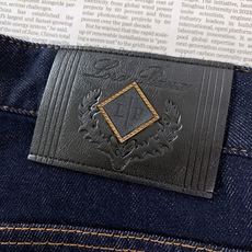 LoroPiana L.P FW早秋新品 Loro Piana原色牛仔长裤👖意式低调奢华的代表款。重磅原色丹宁面料质感 LoroPiana L.P FW早秋新品 Loro Piana原色牛仔长裤👖意式低调奢华的代表款。重磅原色丹宁面料质感