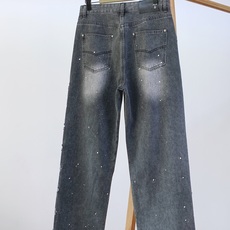 Chrome Hearts 克罗心 2026FW早秋新品 阔腿直筒牛仔裤重磅上新!重磅牛仔面料质感扎实,经典做旧水洗+ Chrome Hearts 克罗心 2026FW早秋新品 阔腿直筒牛仔裤重磅上新!重磅牛仔面料质感扎实,经典做旧水洗+