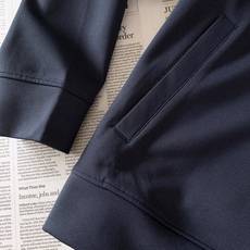 Isaia 伊塞亚 FW早秋新品 时尚休闲套装🥼 采用高端珠地针织面料,肌理细腻透气,触感软糯垂顺,抗皱不易起球,兼顾 Isaia 伊塞亚 FW早秋新品 时尚休闲套装🥼 采用高端珠地针织面料,肌理细腻透气,触感软糯垂顺,抗皱不易起球,兼顾