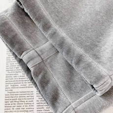 LouisVuitton 路易威登 2026FW早秋新品 轻奢休闲卫裤👖高克重针织面料上手软糯垂顺,上身舒适不闷,久穿不 LouisVuitton 路易威登 2026FW早秋新品 轻奢休闲卫裤👖高克重针织面料上手软糯垂顺,上身舒适不闷,久穿不